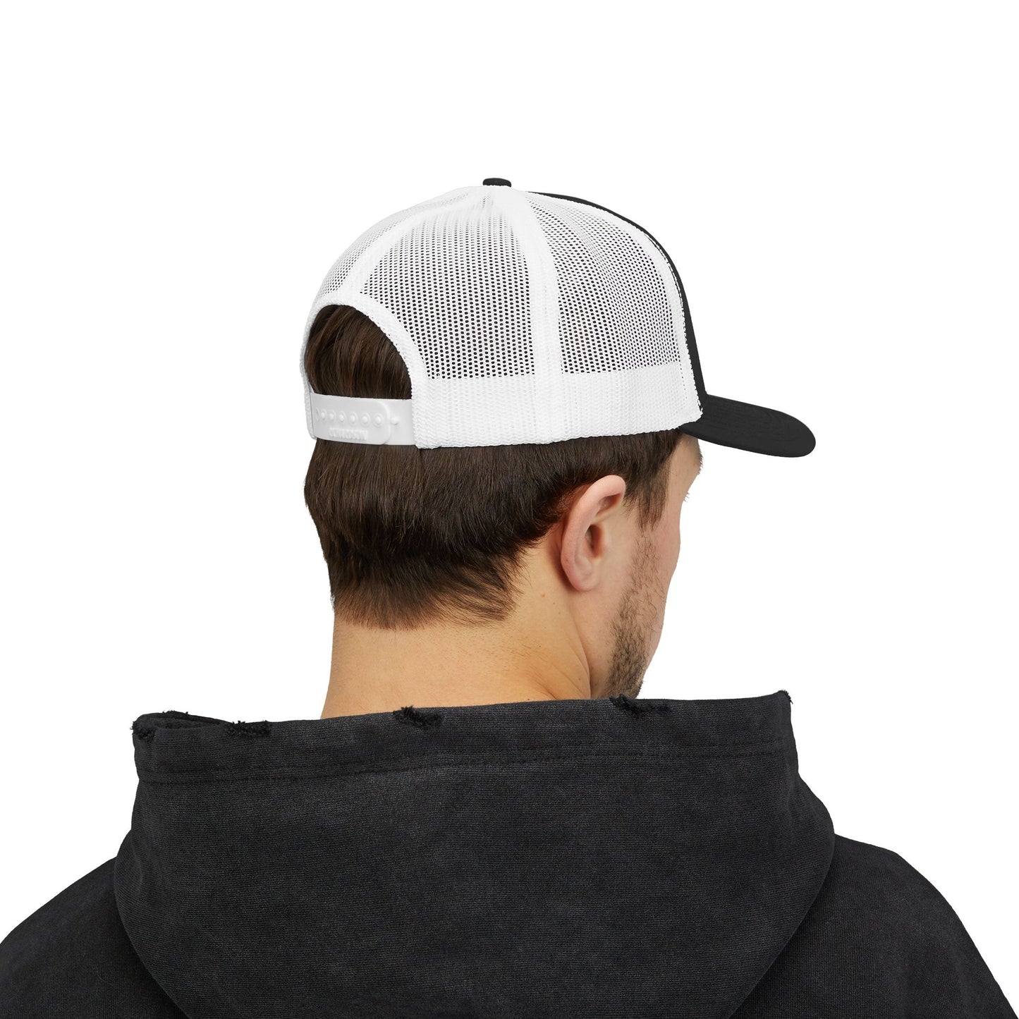 Stylish Snapback Trucker Cap with Vintage Design